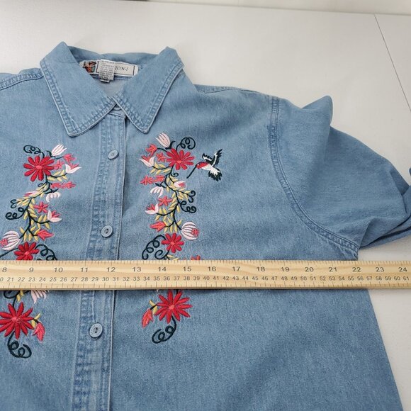Passion-I Womens Floral Hummingbird Embroidered Button Front Denim Top Size XL - Picture 5 of 7